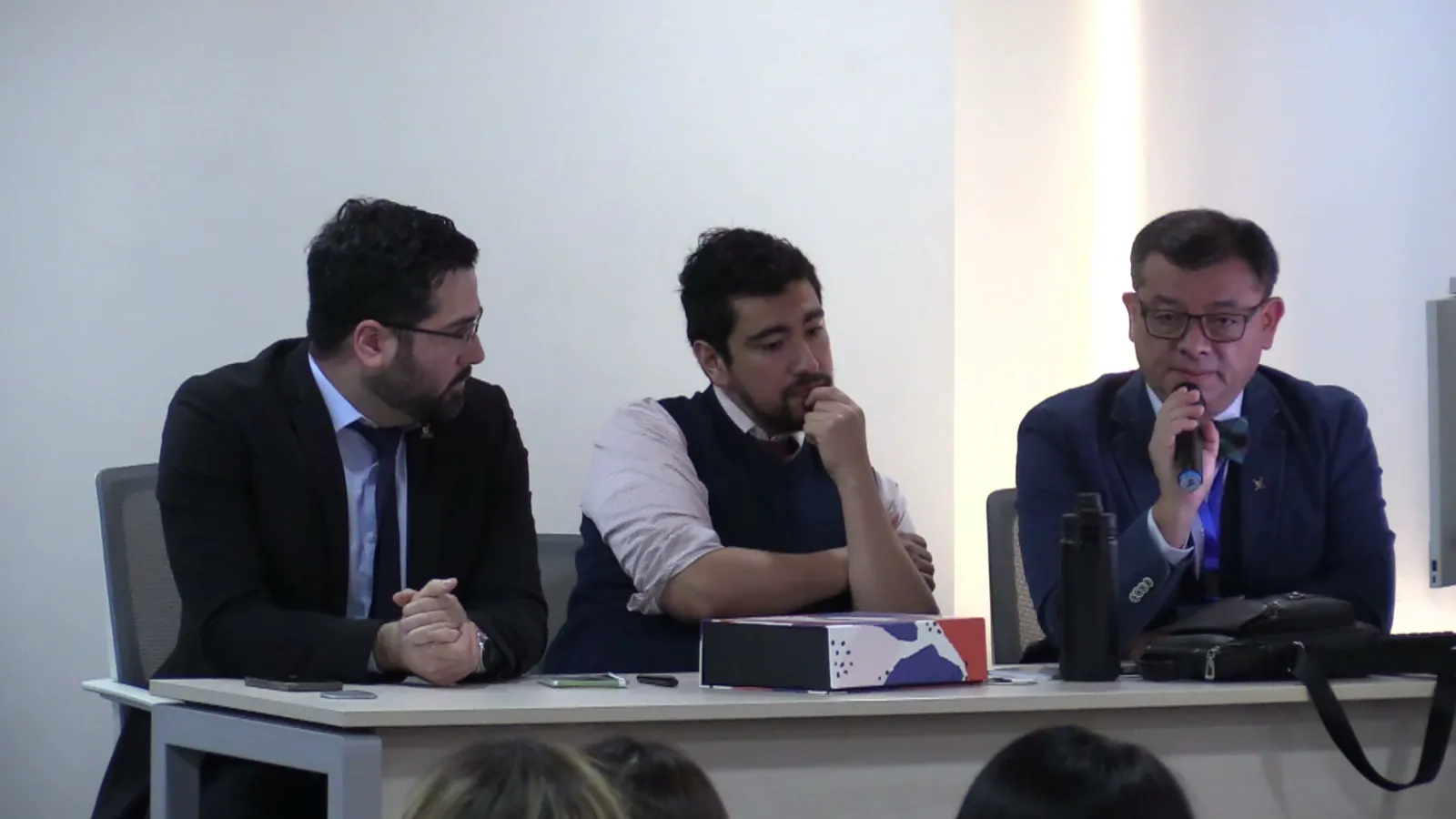 Panel de preguntas con los expositores de la mañana